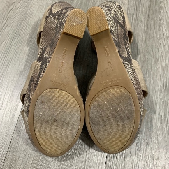 Nine West Python Wedge Platform Sandals size 9.5 - Picture 7 of 7